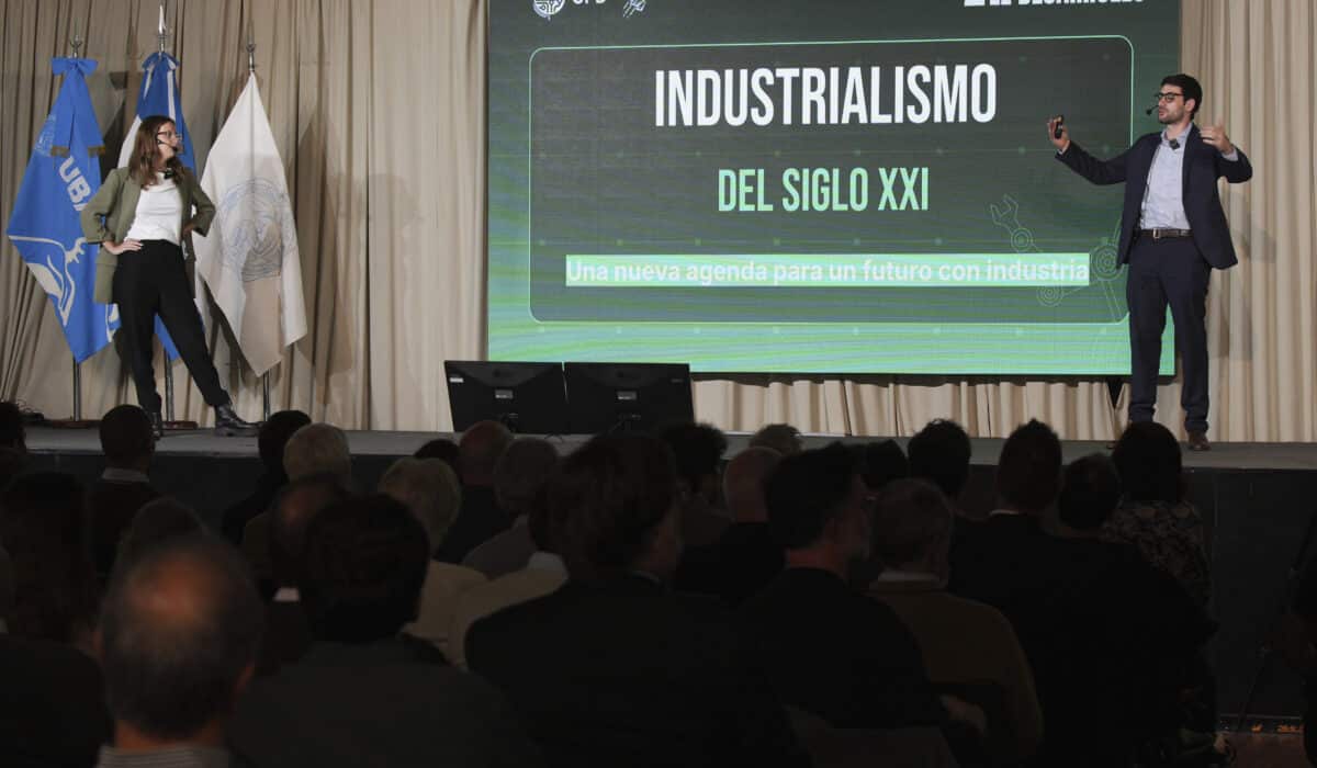 Manifiesto por el “Industrialismo del Siglo XXI” Manifiesto por el “Industrialismo del Siglo XXI”